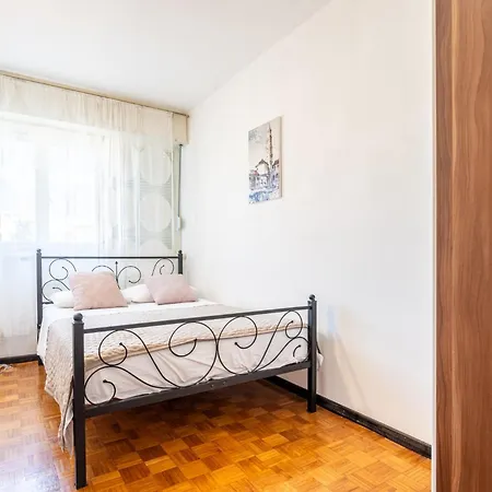 Spacious 3 Bedroom Chiara Near & Old Tovn Apartamento *