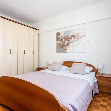 Apartamento Spacious 3 Bedroom Chiara Near & Old Tovn