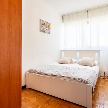 Spacious 3 Bedroom Chiara Near & Old Tovn Apartamento *