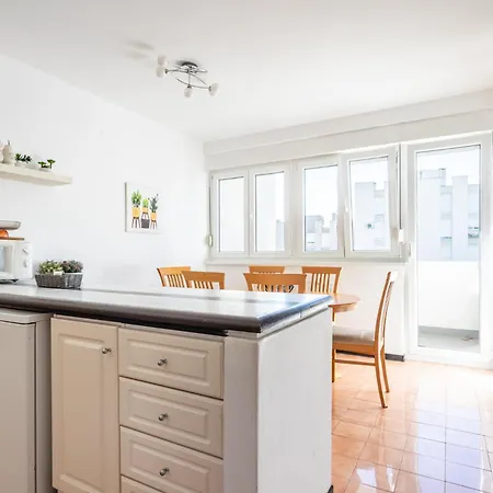 Apartamento Spacious 3 Bedroom Chiara Near & Old Tovn Split