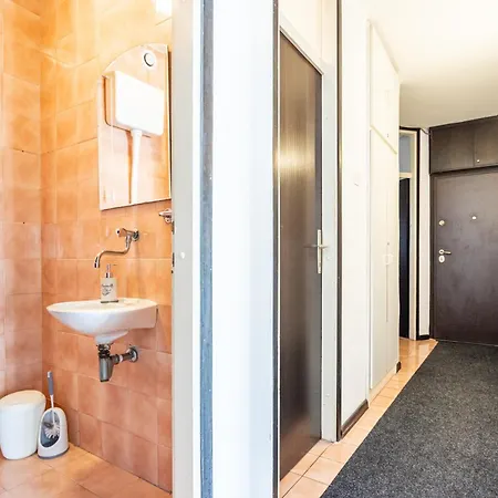 Spacious 3 Bedroom Chiara Near & Old Tovn Apartamento